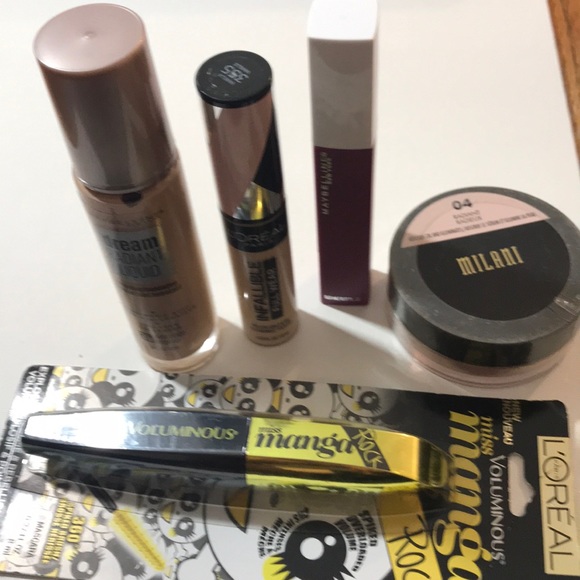 Makeup - Picture 2 of 4